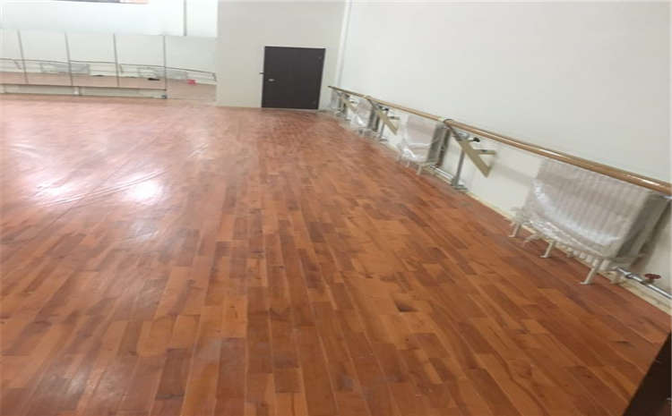 24厚体育运动地板市场**表